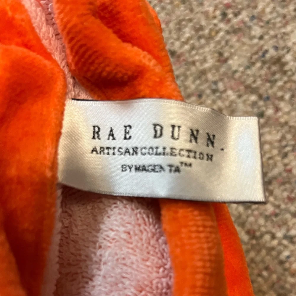 🆕 Rae Dunn HOT MAMA Beach Towel